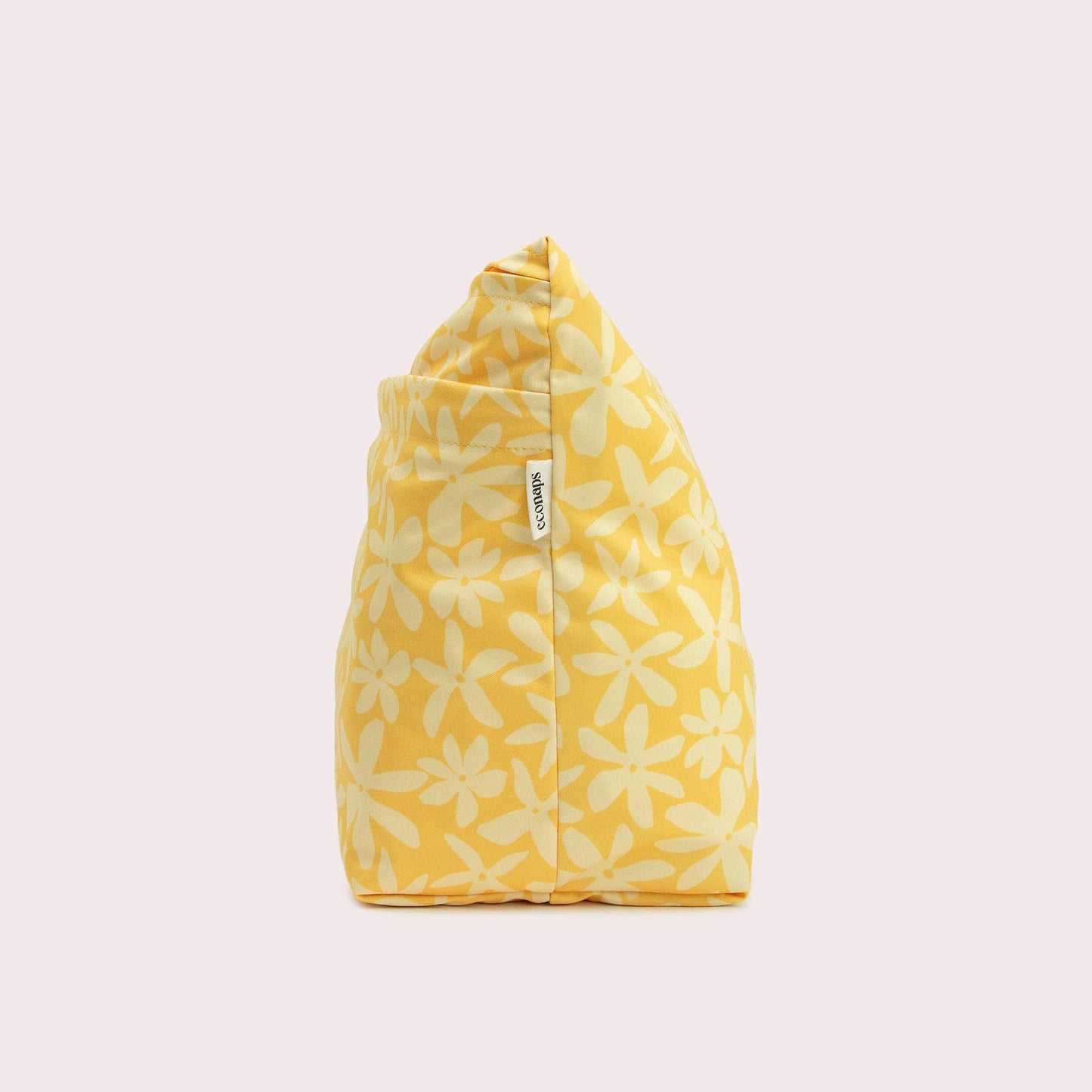 A peaceful moment featuring the Daisy Big Wet Bag as part of a mindful daily routine.