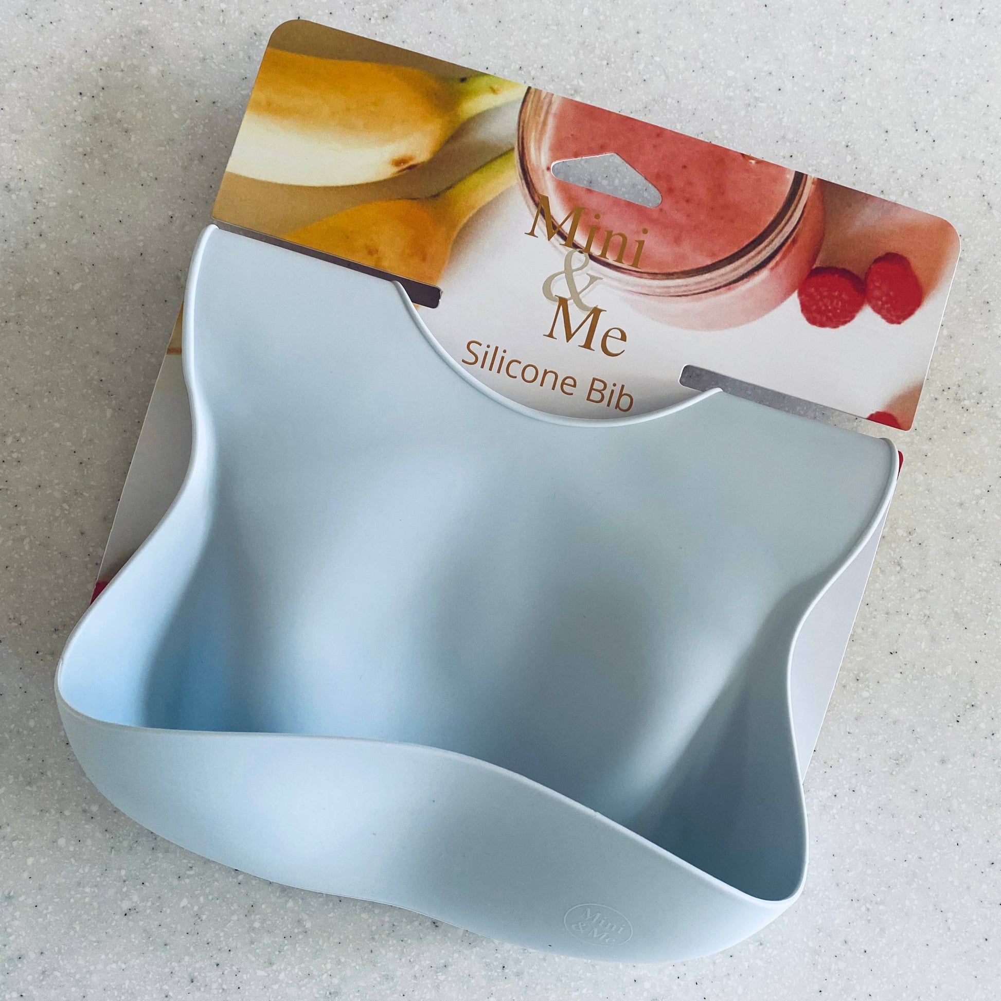 Mini & Me Bib in almond, ice-blue and kale-green - additional view 7