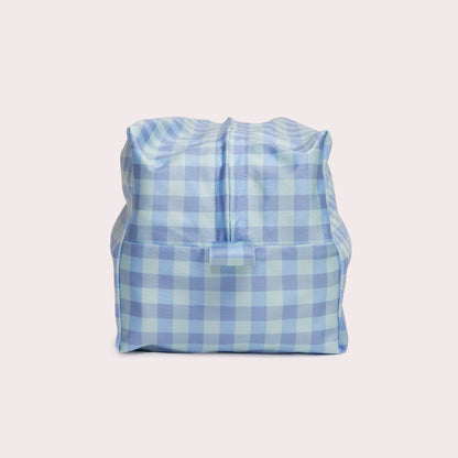A peaceful moment featuring the Sky Pod Wet Bag as part of a mindful daily routine.