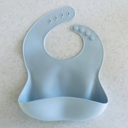 Mini & Me Bib in almond, ice-blue and kale-green - additional view 6