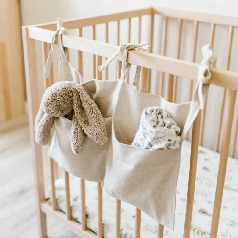 Linen crib organiser with two pockets - hanging nursery storage