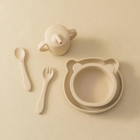 Complete silicone baby feeding set - plate, bowl, cup, spoon and fork