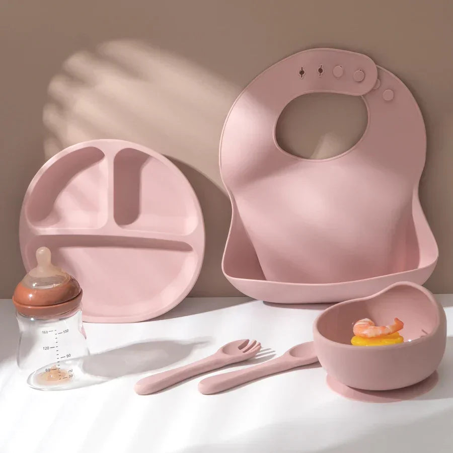Silicone suction plate and bowl - stays put during mealtime