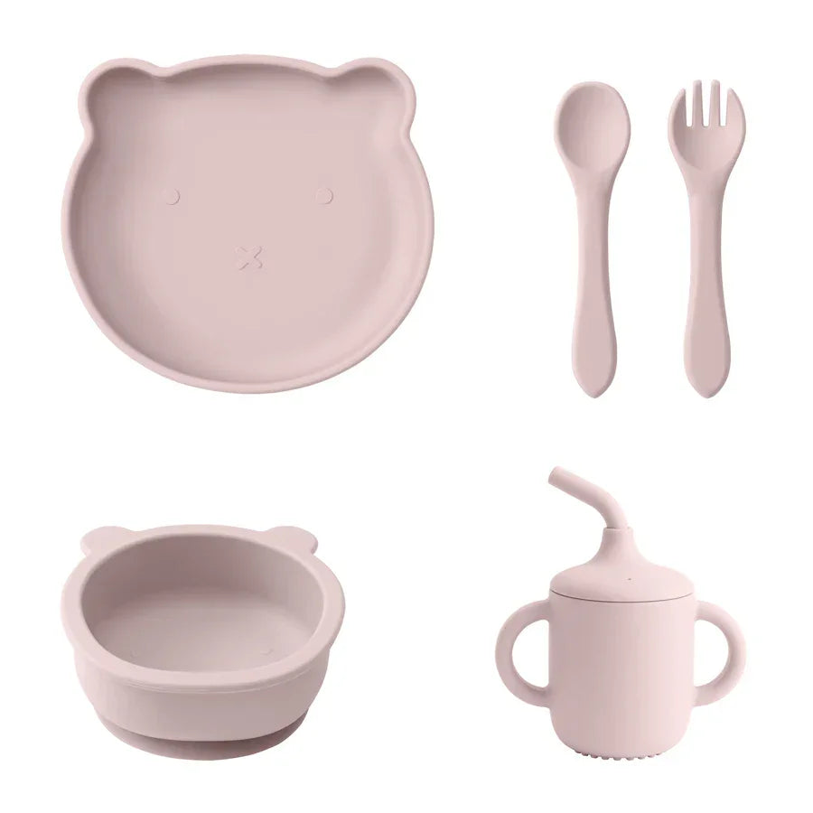Baby feeding set showing dishwasher safe components for easy cleanup